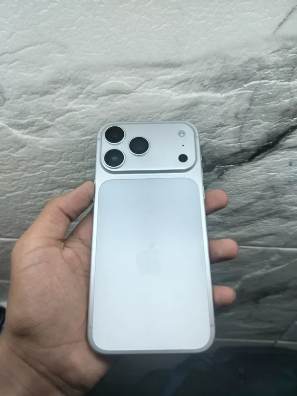 Iphone 14 Max 1