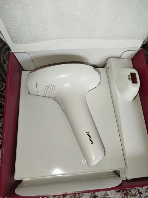 Фотоэпилятор Philips Lumea 7000 series BRI921/00 — фото 4