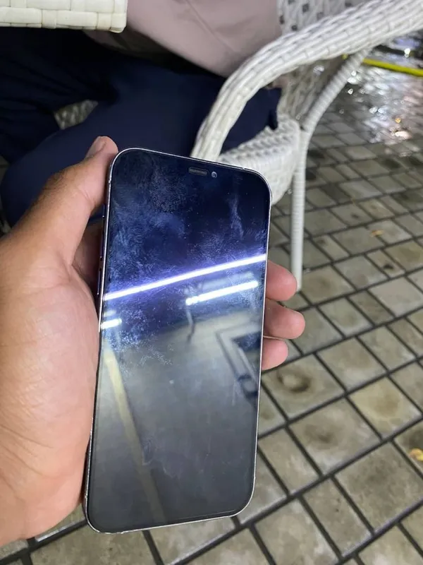 Iphone 12 pro 150$ 1
