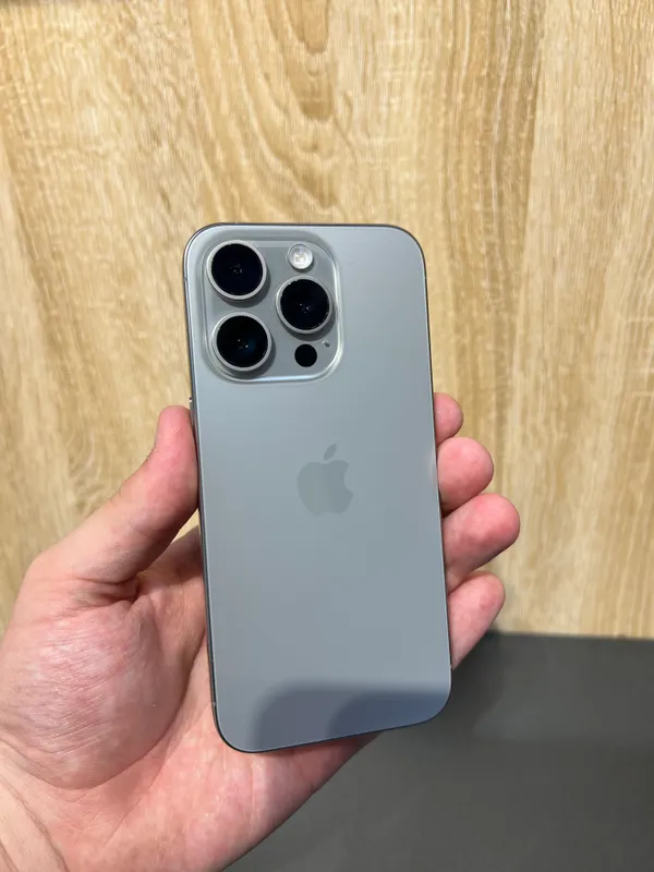 iPhone 15 Pro — фото 2