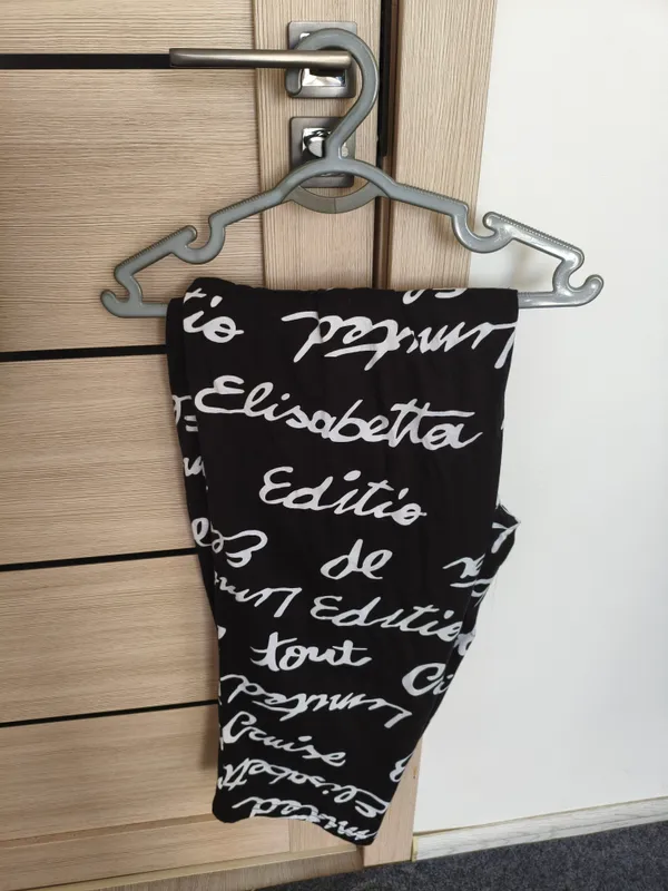 Продам двойку кофта и брюки черного цвета — фото 1