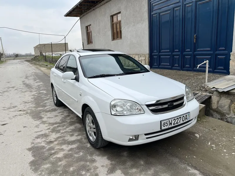 Lasetti 2013 yil 1.6 mator 2 Lasetti 2013 yil 1.6 mator 2