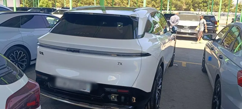 Zeekr 7 x сотилади 2 Zeekr 7 x сотилади 2