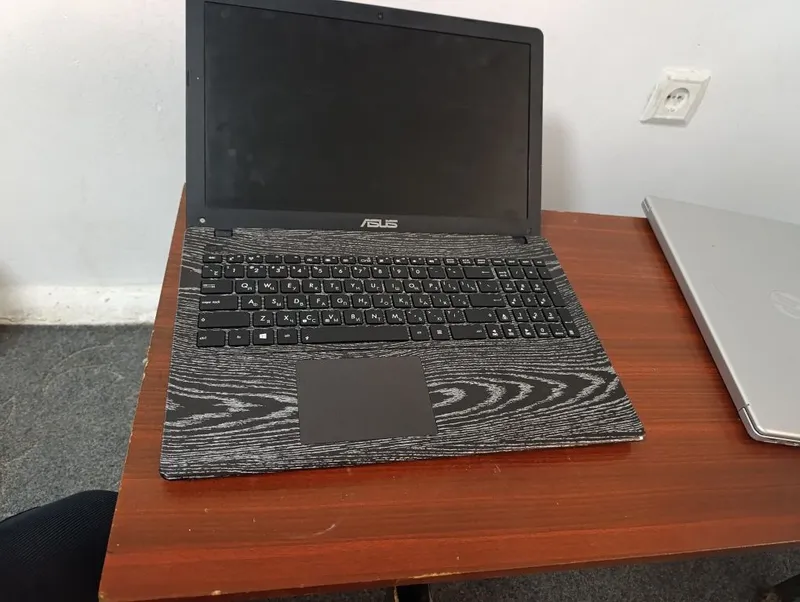ASUS core i5 1tera xotira