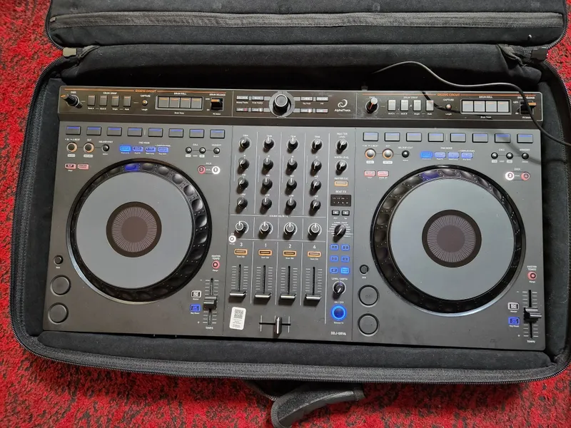 Pioneer DDJ GRV6 5 Pioneer DDJ GRV6 5