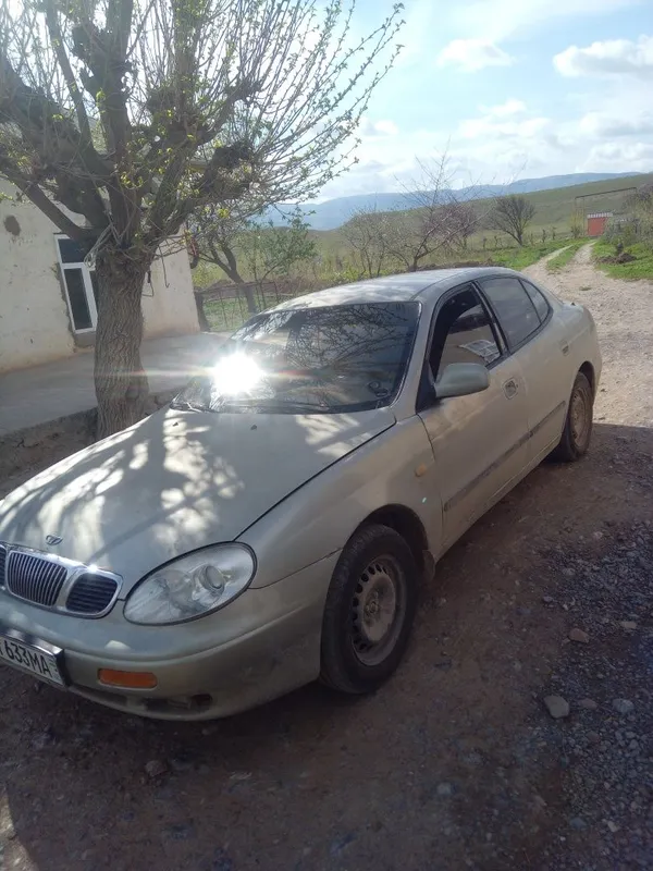 Daevo leganza 1998 yil 4