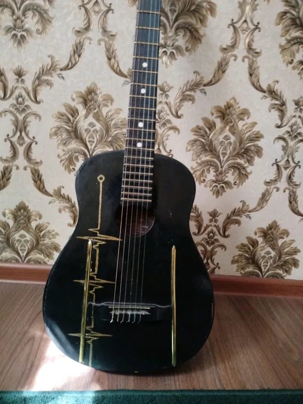 Gitara Leningrada 1 Gitara Leningrada 1