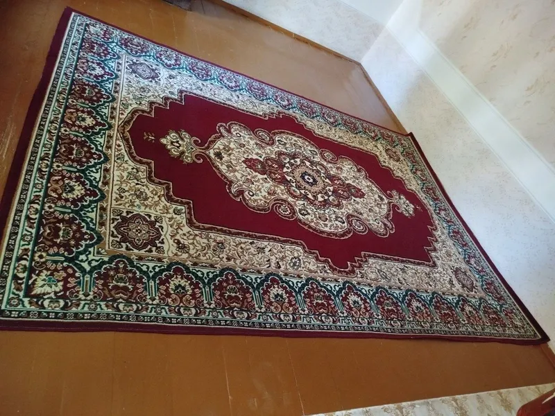 Gilam sotiladi holati yaxshi