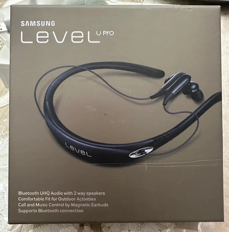 Продаю оригинальные беспроводные наушники Samsung 1 Продаю оригинальные беспроводные наушники Samsung 1