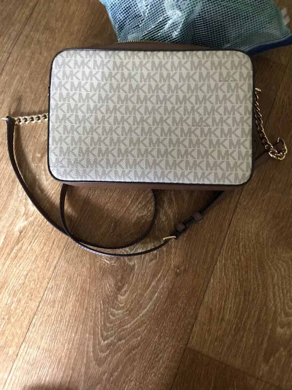 Фирменая сумочка от michael kors — фото 2