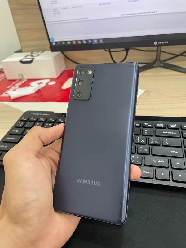 Samsung S20 FE 6/128 GB — фото 1