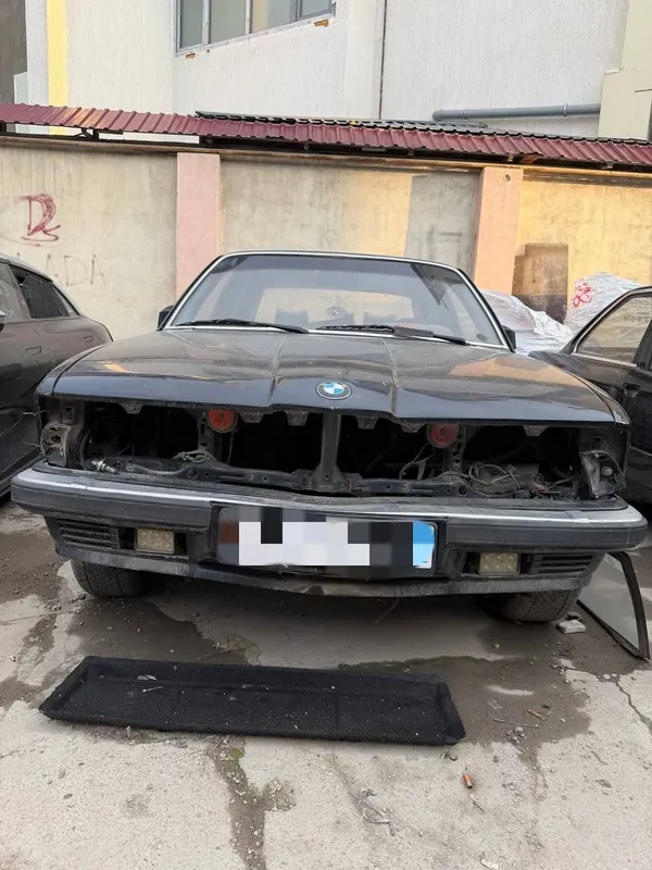Продам авто BMW E23