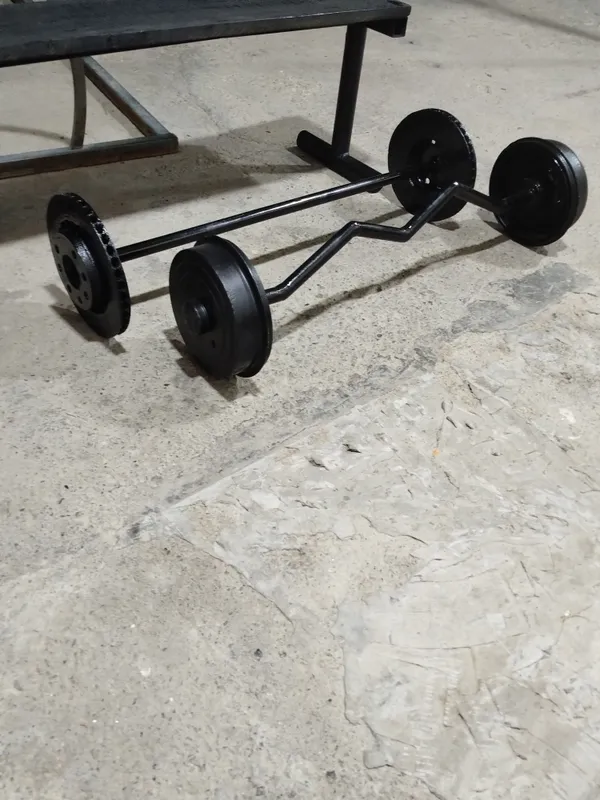 qoldan yasalgan gantel juda mustaxkam qoldan yasalgan gantel juda mustaxkam