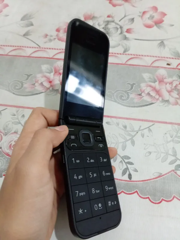 Кнопочный телефон NOKIA 2720 FLIP 7 Кнопочный телефон NOKIA 2720 FLIP 7