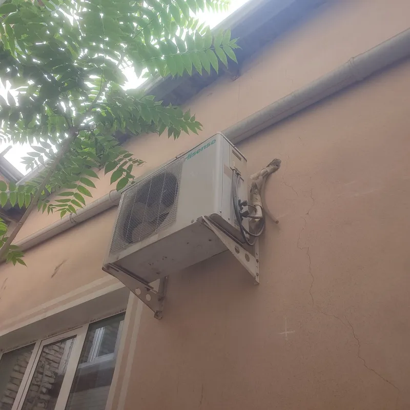 Hisense 12 konditsioner, ishlaydi, freonsiz, b/u 2