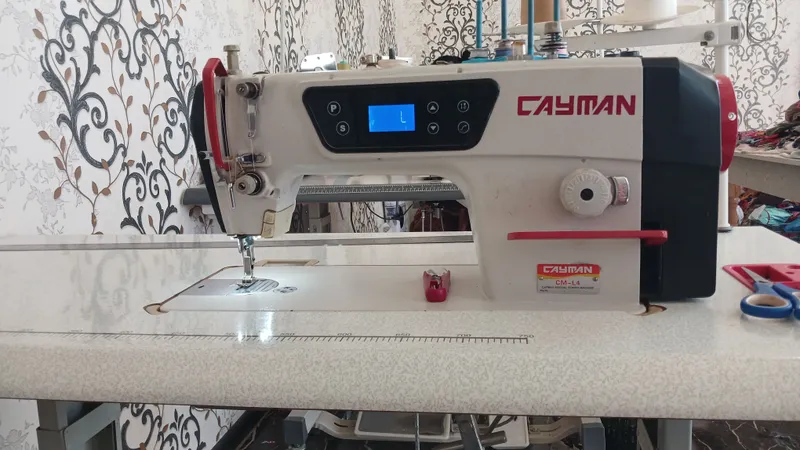 Швейная машина Cayman 3 Швейная машина Cayman 3