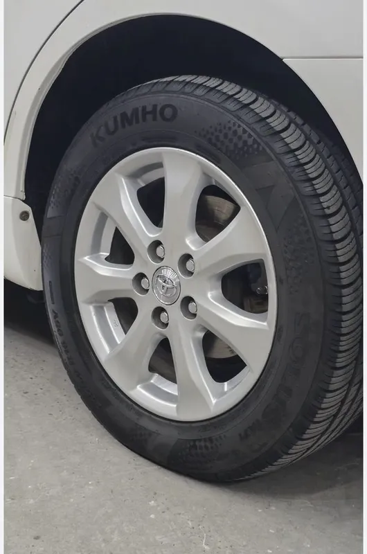 Toyota diska sotiladi 215/60/R16 1 Toyota diska sotiladi 215/60/R16 1