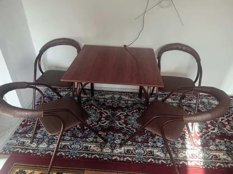 4 kishilik stol stul yaxshi xolatda 550 000 som — фото 3