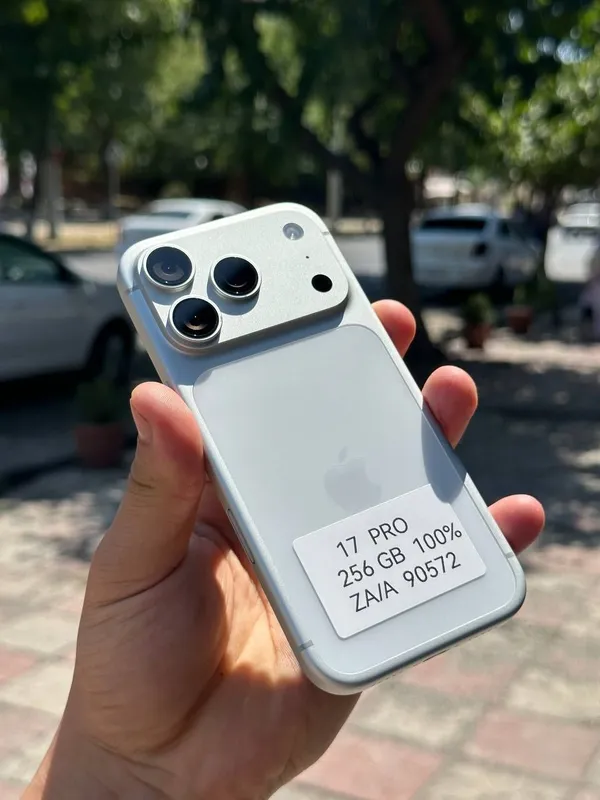 IPhone 17 Pro. . 1