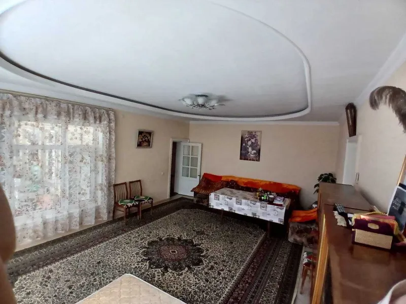 Продаю дом 5 комнат 3 сотки Камолон м-ля ор-р метро Дружба народов — фото 1