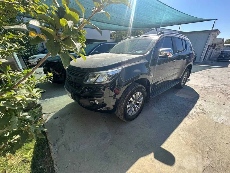Chevrolet Trailblazer sotiladi 3 Chevrolet Trailblazer sotiladi 3