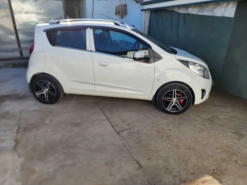 Продается chevrolet spark спарк 2015 5
