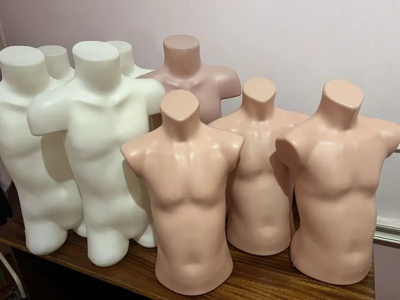 Maniken detskiy,ayol,erkak sotiladi arzon narxda srochno 1