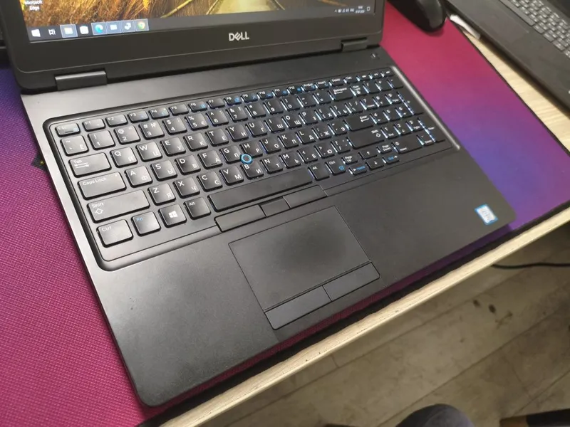 Dell i7, 8gb ozu ssd 256gb, подсветка клавиатура 1 Dell i7, 8gb ozu ssd 256gb, подсветка клавиатура 1