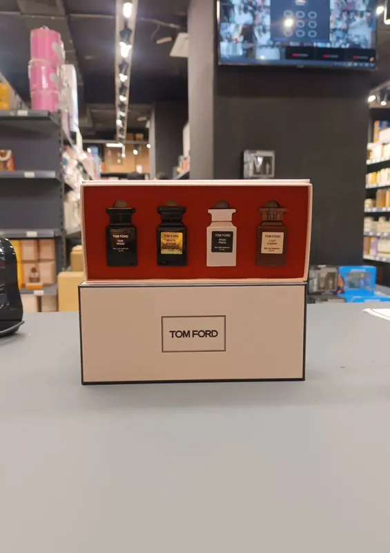 Tom Ford parfyum nabor 1