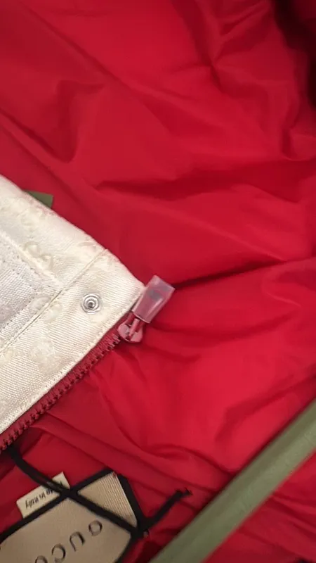 Gucci original kurtkasi sotiladi 5 Gucci original kurtkasi sotiladi 5