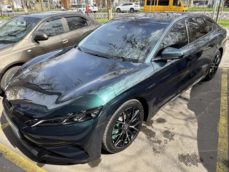 Продается BYD HAN лиситед эдишн,самая фулловая,3,9секунд до 100