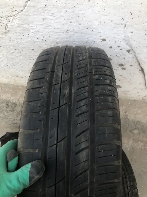 Автошина 185/60R14 сотилади 2та яхши холатда хали мойлови кетмаган — фото 1