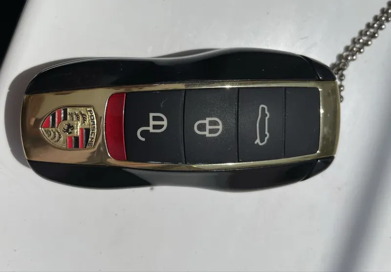 Porsche phone F911