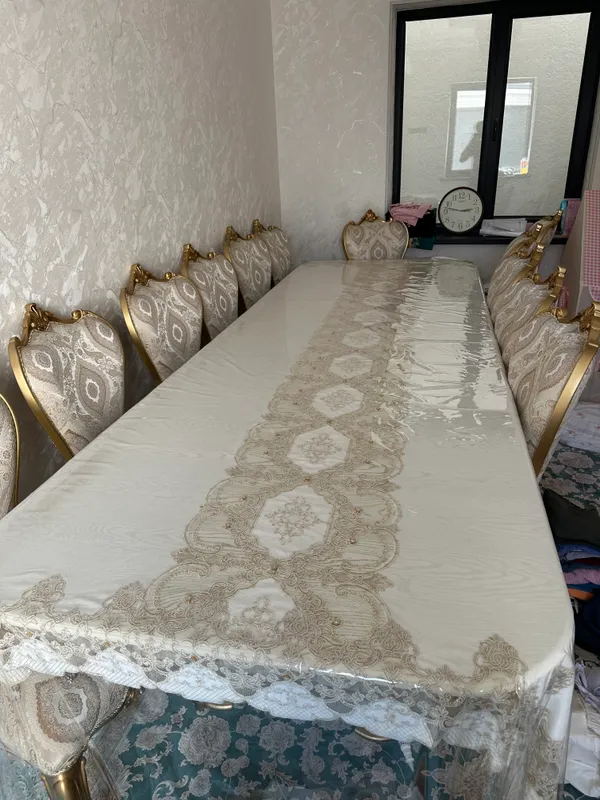 12 kishilik stol-stul, sifatli mebel, holati a’lo