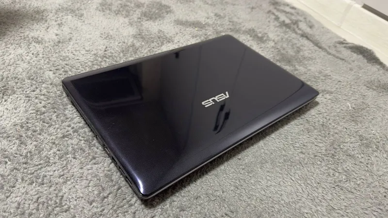 ASUS K55VD Ishlashi Zo'r 3 ASUS K55VD Ishlashi Zo'r 3