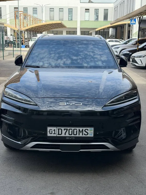 BYD chempyon 605 km yili 2023 7 BYD chempyon 605 km yili 2023 7