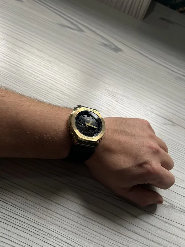 Часы Casio g-shock GM-2100G-1A9ER — фото 3