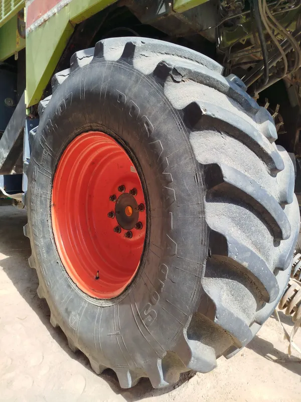 Claas mega 204 old shinasi sotiladi ! 4 Claas mega 204 old shinasi sotiladi ! 4