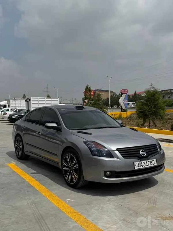 Nissan Altima в идеальном состоянии. Возможен обмен 2 Nissan Altima в идеальном состоянии. Возможен обмен 2