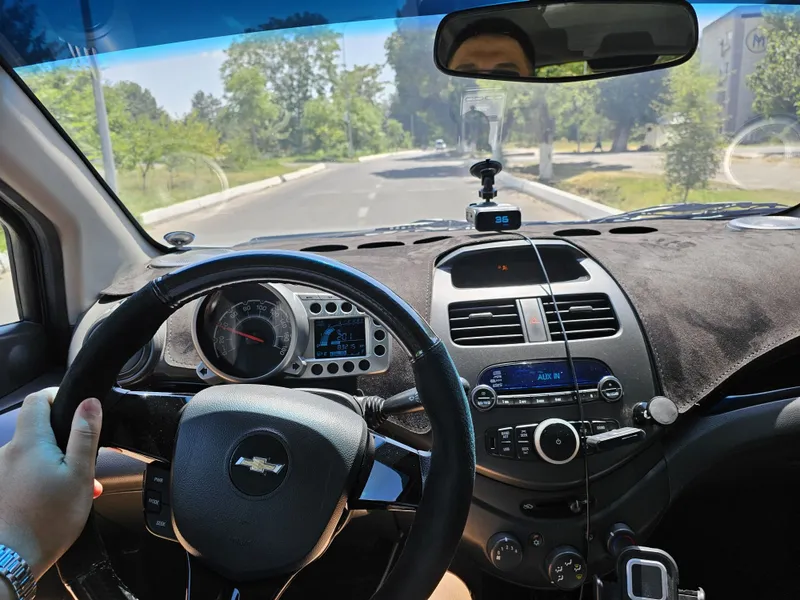 Срочно spark 1.0 автомат в отличном состоянии с маленьким пробегом 6