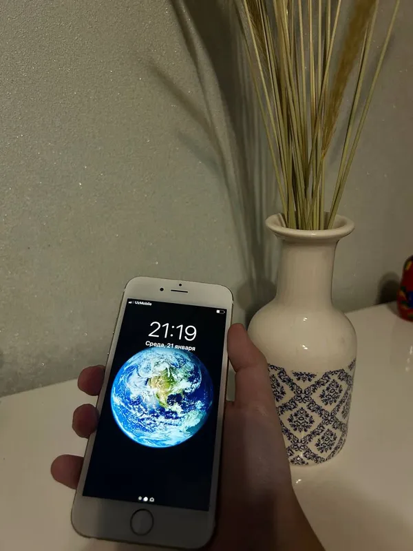 iPhone 6 / 16GB 1