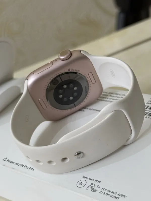 Apple Watch Series 10 42mm Rose gold — фото 1