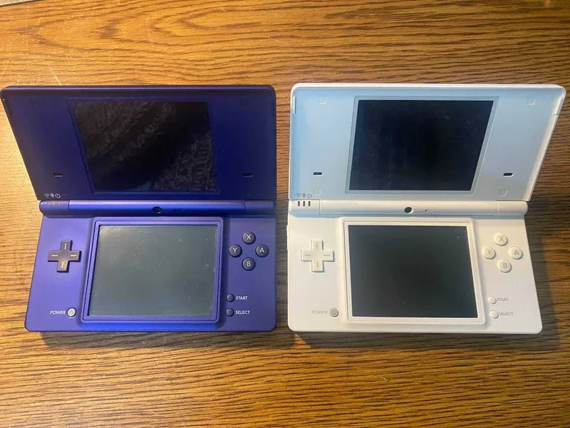 Nintendo DSi прошитые игры записанны. — фото 1