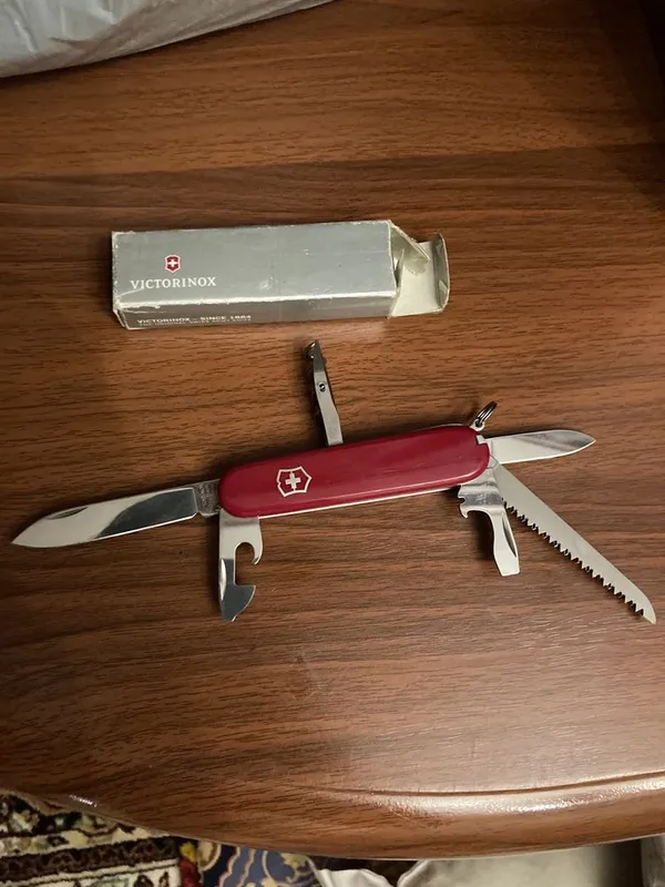 Мультитул Victorinox ножик — фото 1