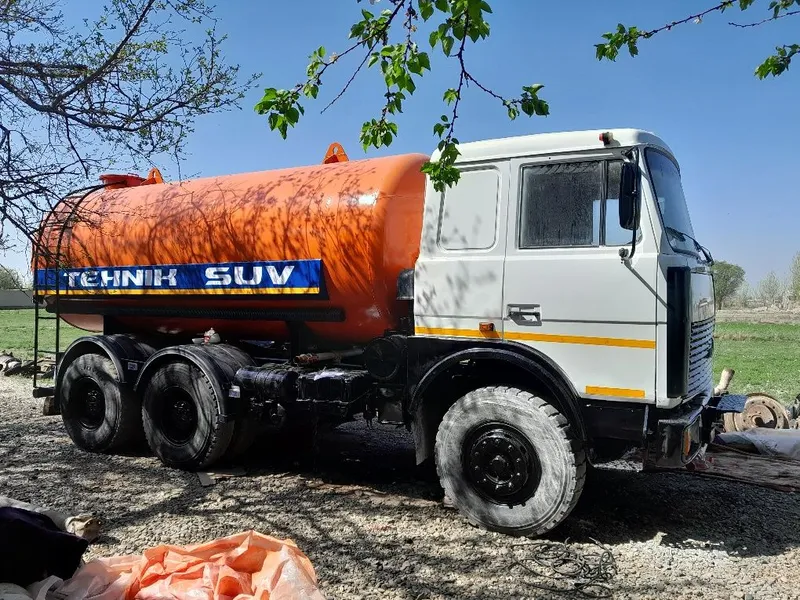 Маз водавоз сотилади сув узи заправка килади олдидан сепади 20 тонна 1 Маз водавоз сотилади сув узи заправка килади олдидан сепади 20 тонна 1