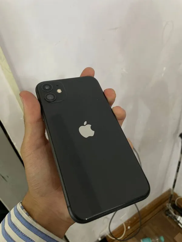 iphone 11 Sotiladi!