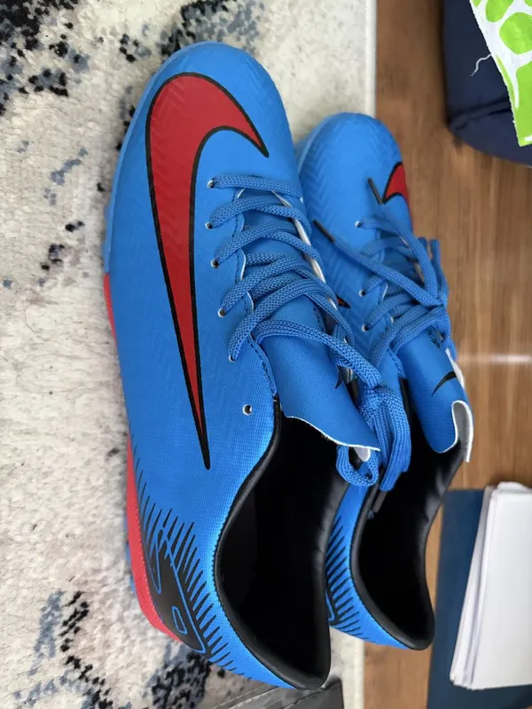 Сороконожки бутсы Nike — фото 1