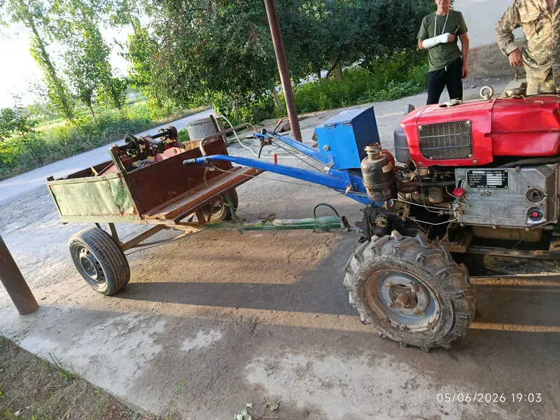 Zubur traktor mini