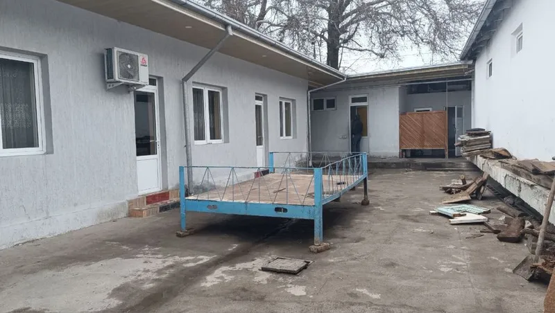 Вдоль дороги Продается нежилой фонд ( чайхана) на 6,25 сотках Кибрай 1 Вдоль дороги Продается нежилой фонд ( чайхана) на 6,25 сотках Кибрай 1