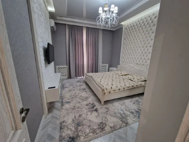 3-комнатная квартира в ЖК Golden House (Яккасарайский район) 1